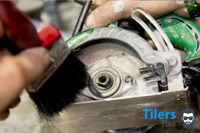HOW TO CHANGE A TILE SAW BLADE